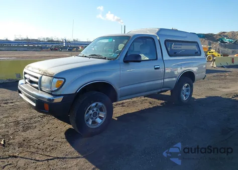 2000 Toyota Tacoma from USA, damaged, VIN 4TAPM62N6YZ678284